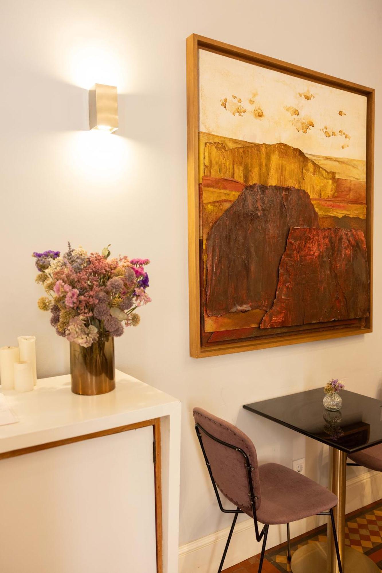 We Boutique 3*